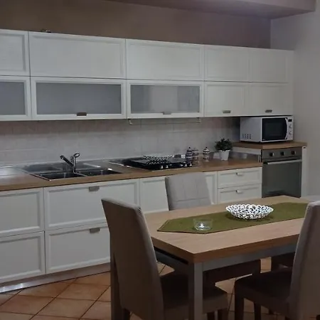 Rita Little House Apartment
